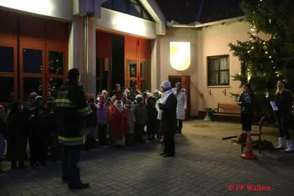 Christbaumstellen 2011 5