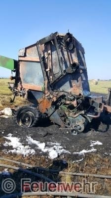 Brand einer Strohballenpresse 5
